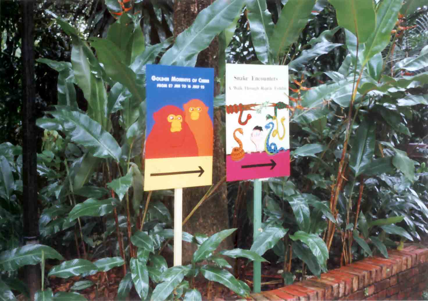 temporary directional signs