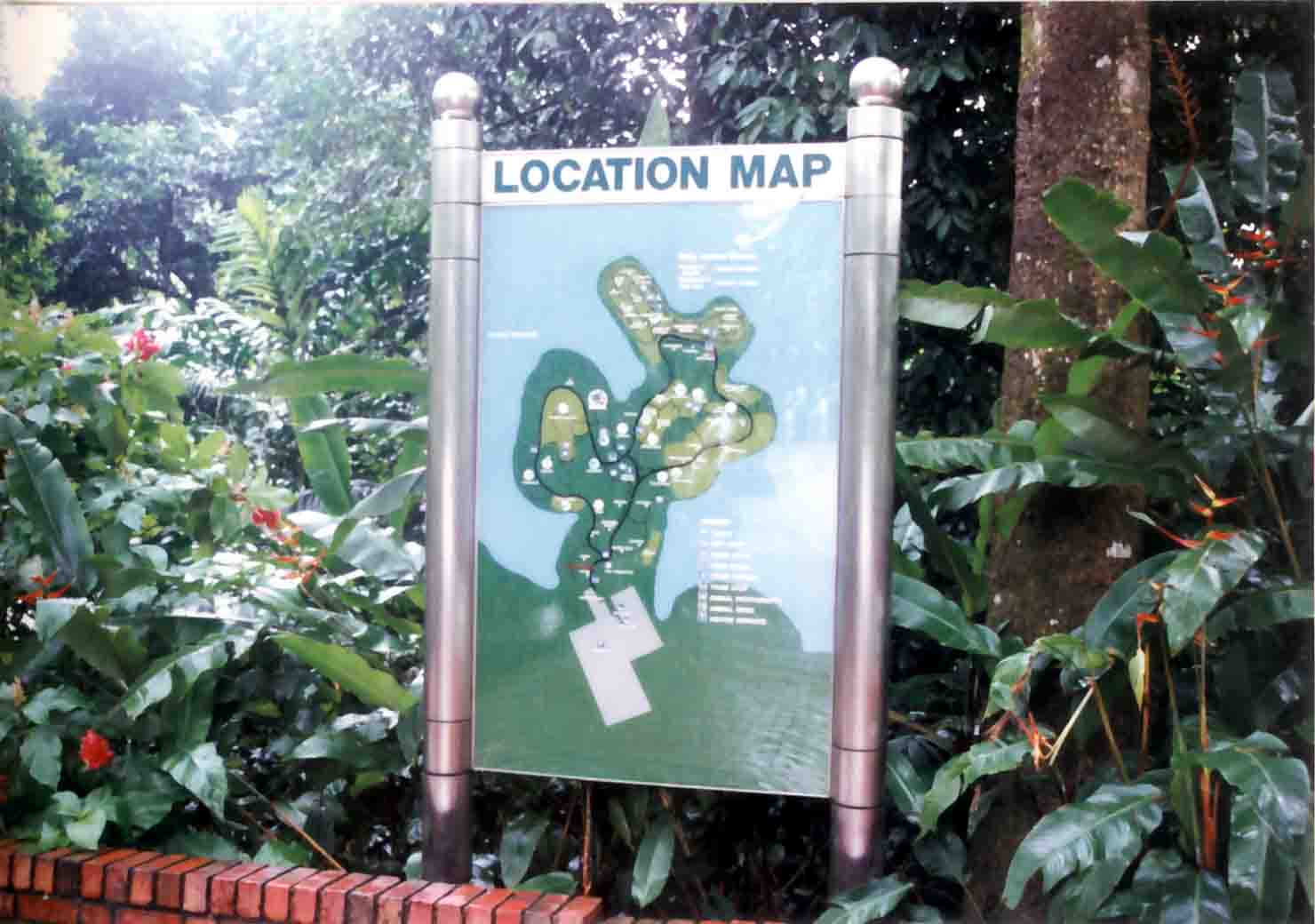 zoo map sign